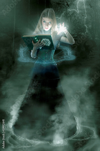 Φωτογραφία Young sorceress