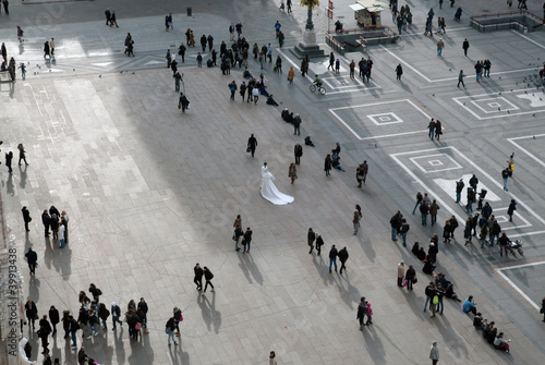 Marriage in Piazza Duomo, Milan (Italy)