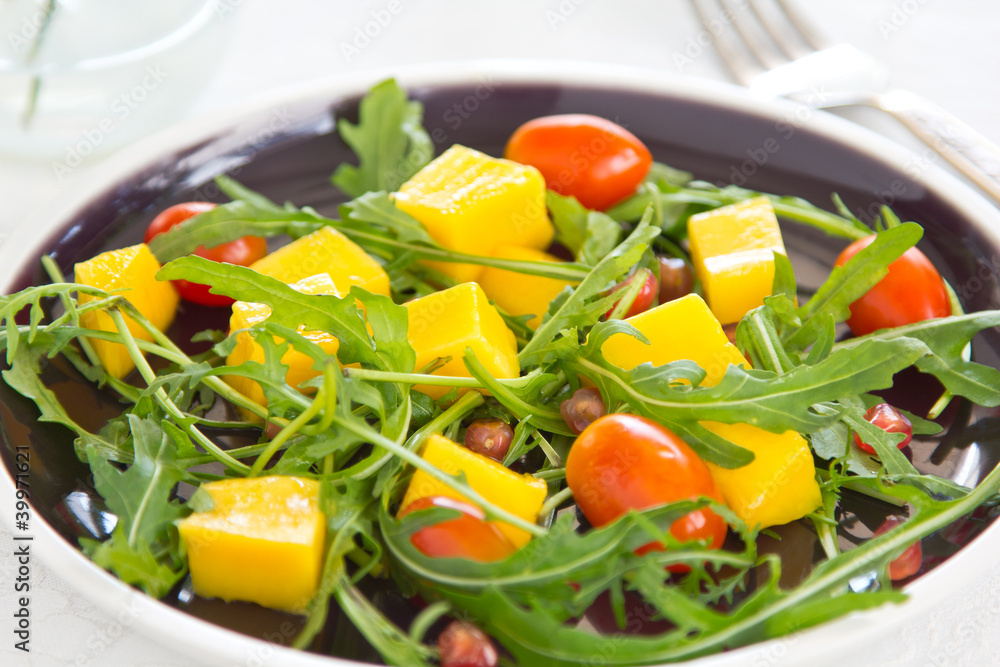 Mango and rocket salad