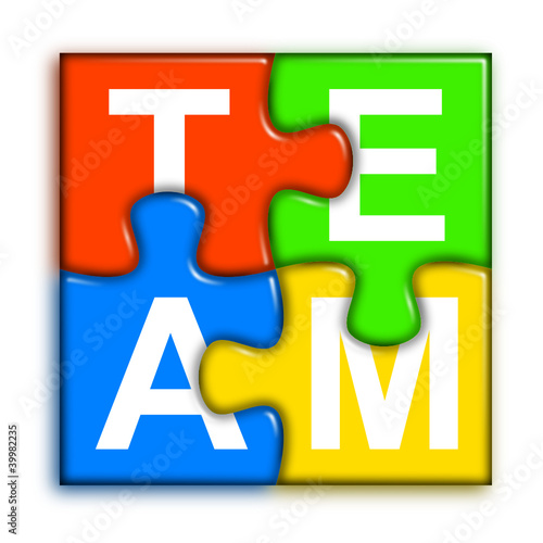 Combined multi-color puzzle - team concept