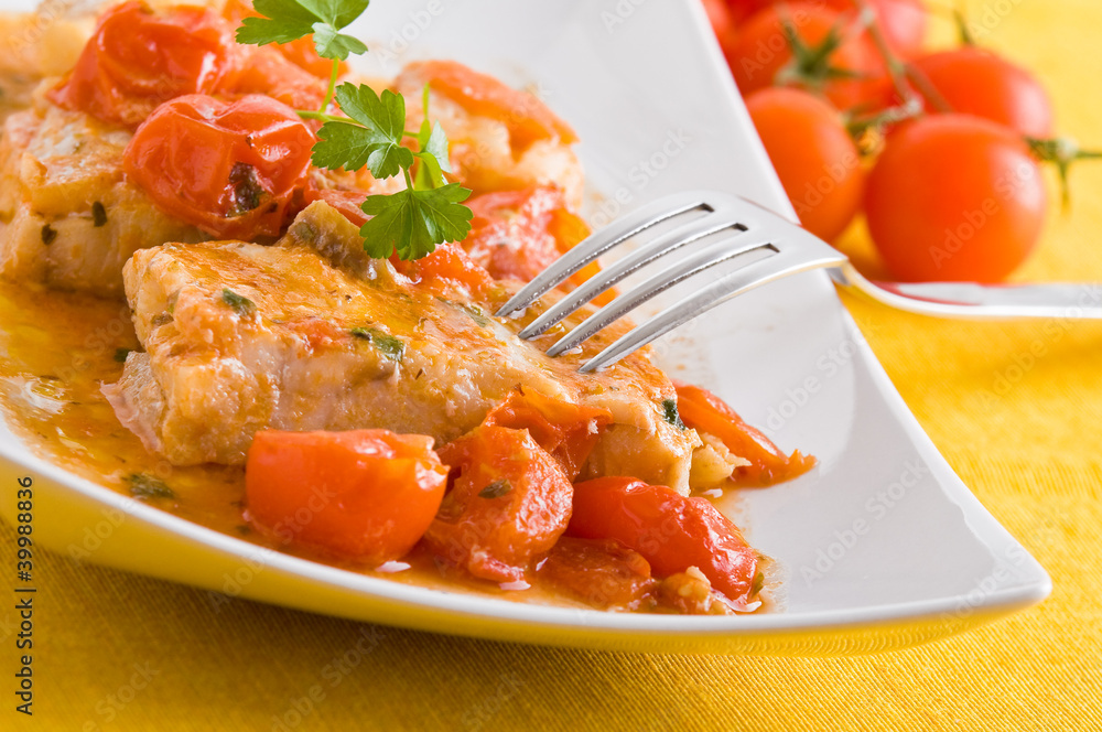 Fish and cherry tomatoes. Pesce con pomodorini. Fish and cherry tomatoes. Pesce con pomodorini.