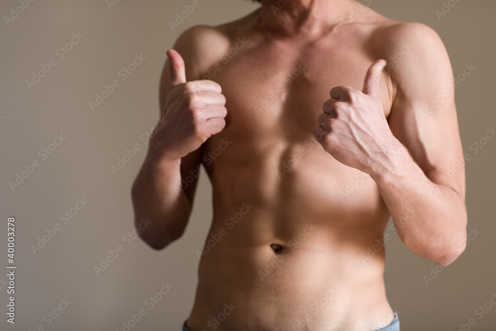 Εκτύπωση καμβά Athletic body of a man