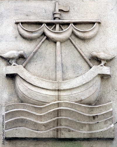 Stylized coat of arms of Lisbon on a facade