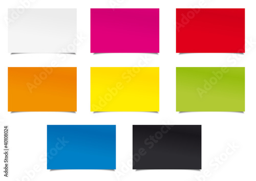 Étiquettes multicolores