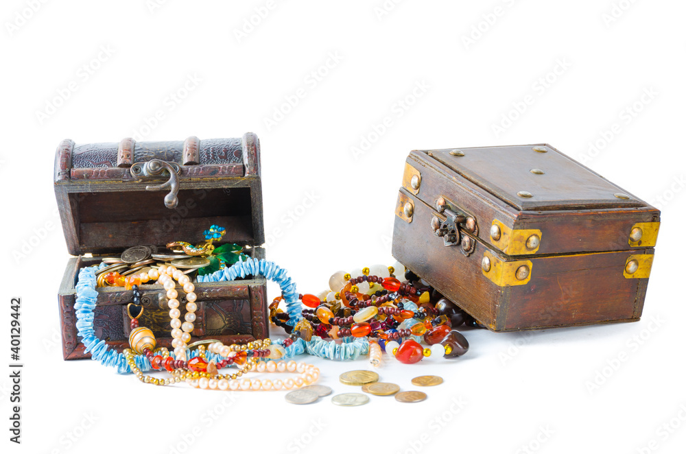 Obraz premium Two chest with around them jewels on a white background