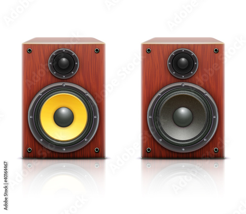 Loud hi-fi audio system