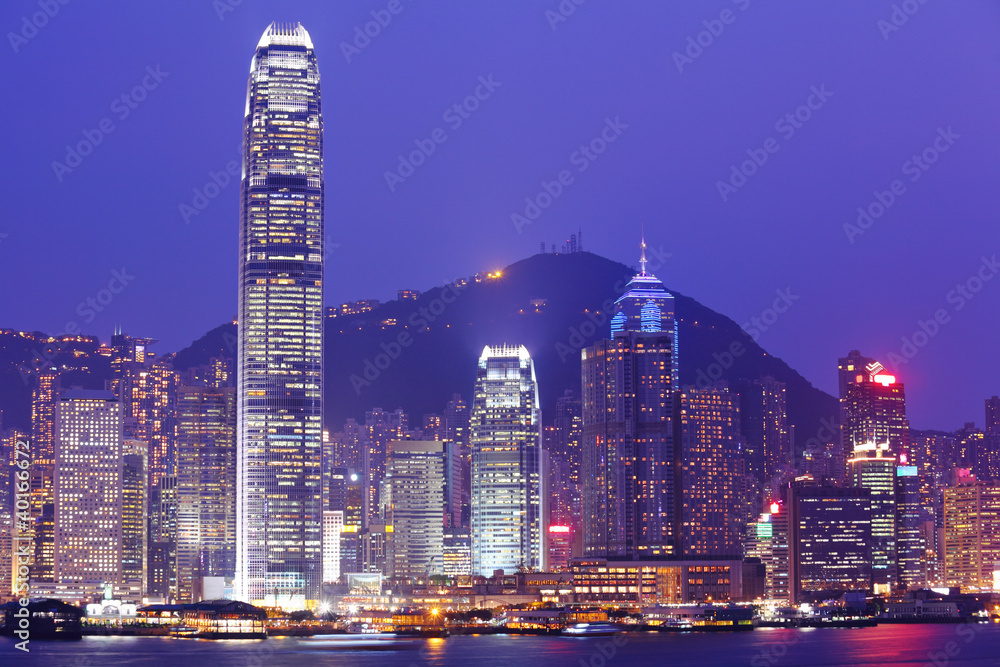 Fototapeta premium Hong Kong skyline at night