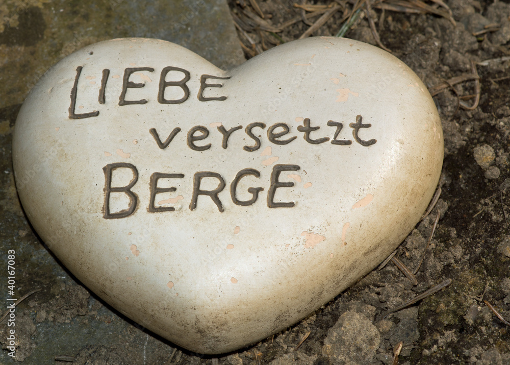 Liebe versetzt Berge (Herz) StockFoto Adobe Stock