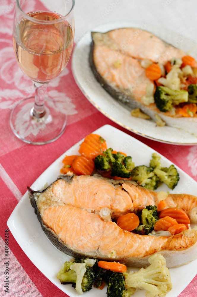 Delicious salmon with vegetables Delicious salmon with vegetables