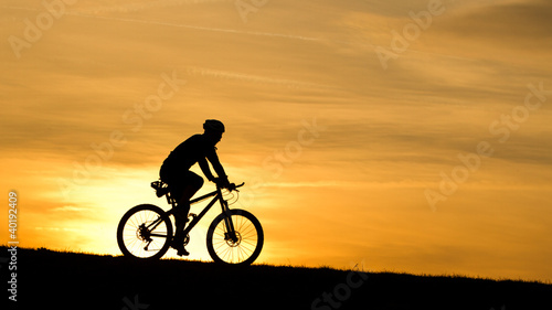 Biker am Abendhimmel