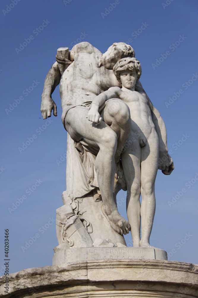 Le Serment de Spartacus, statue du jardin des Tuileries à Paris
