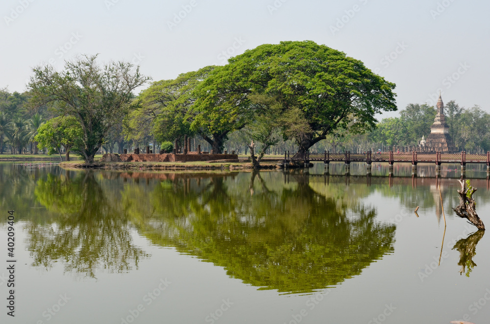 Obraz premium Reflets à Sukhotaï