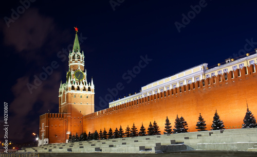 Canvastavla Spasskaya tower of Kremlin, night view. Moscow, Russia