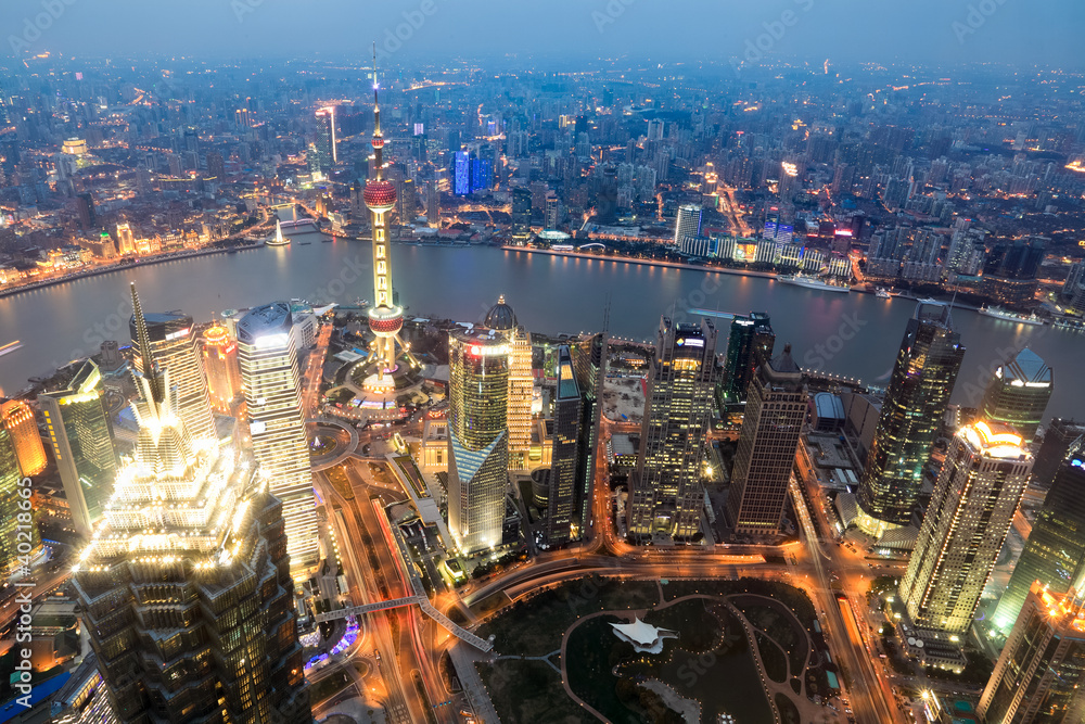 Obraz premium aerial view of shanghai at dusk