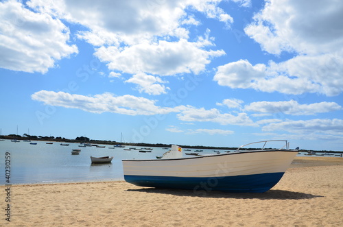 Barca varada  El Rompido. Huelva.