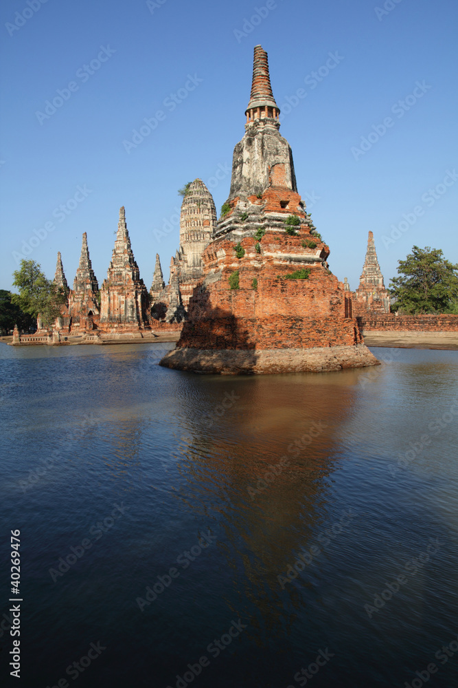 Fototapeta premium Wat Chai Wattana Ram great flood water on Thai.
