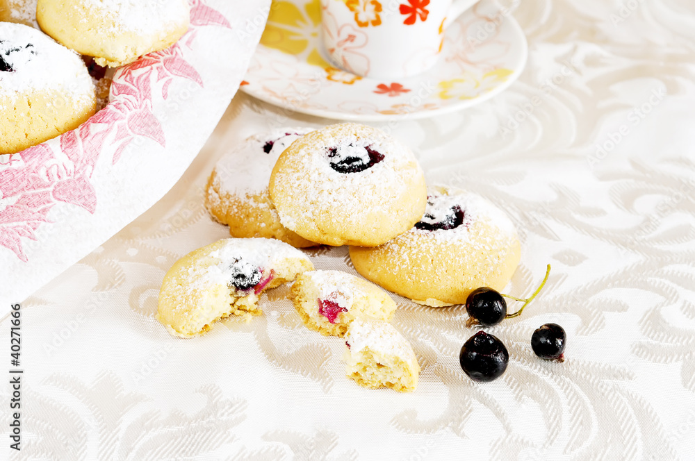 Homemade cookies with blackberry