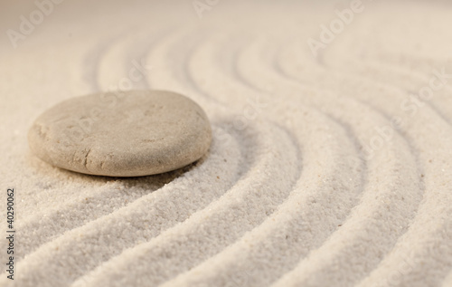 simple galet sur le sable