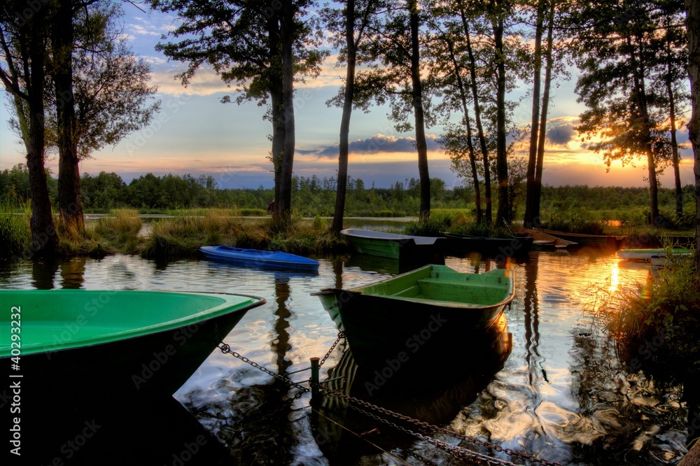 Obraz premium boats and lake