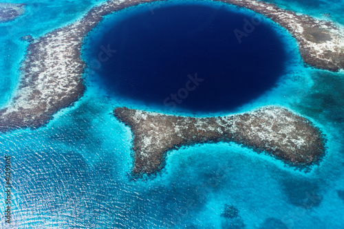 Blue Hole of Belize photo