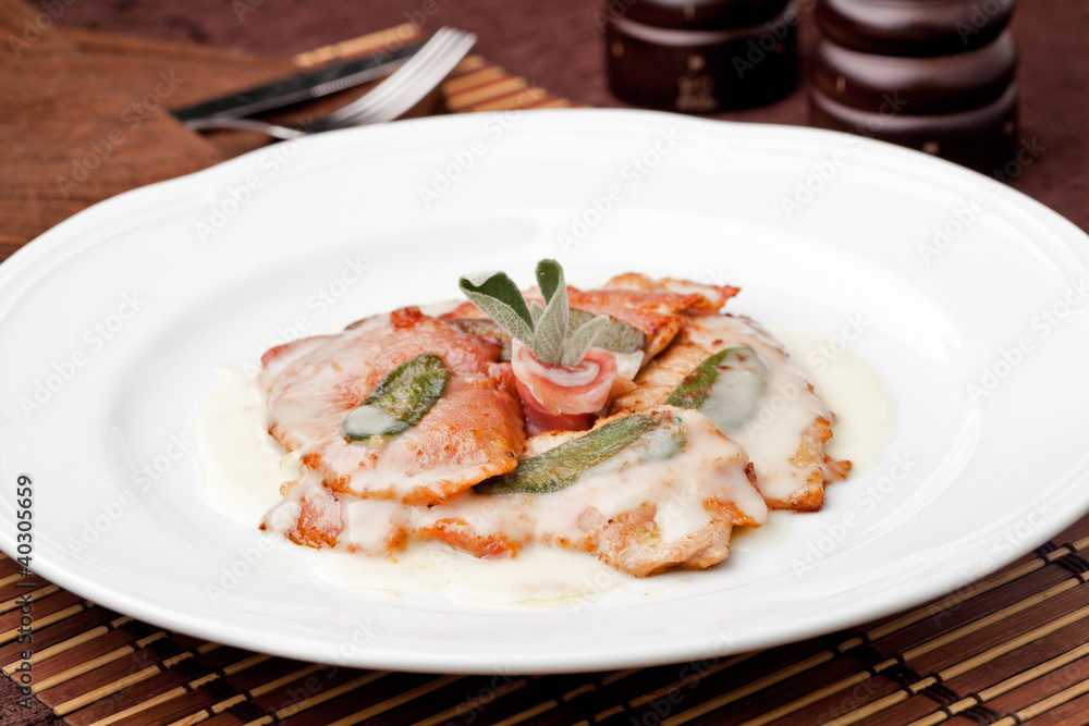 saltimbocca (Salt' im bocca)