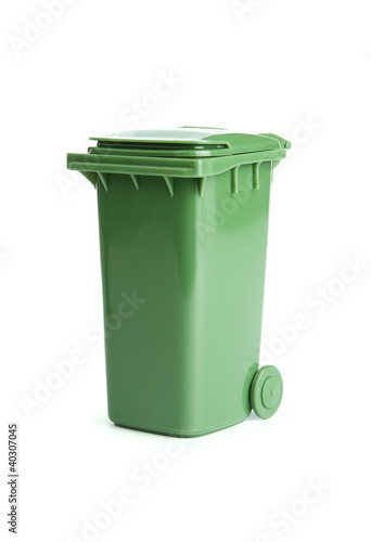 Canvastavla Green garbage, trash bin isolated on white background
