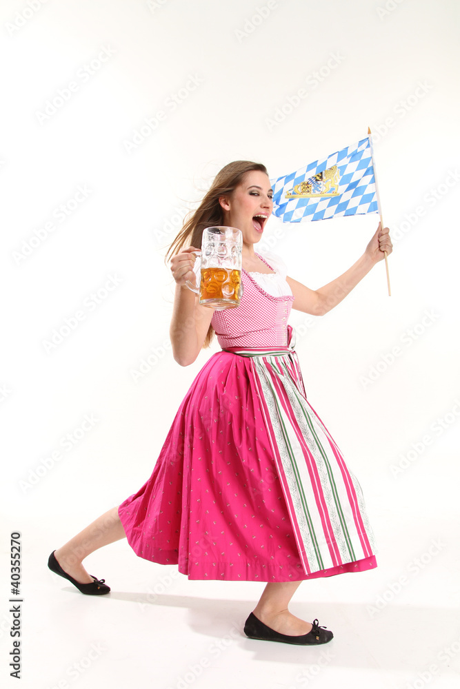Frau mit Bier und bayrischer Flagge Frau mit Bier und bayrischer Flagge