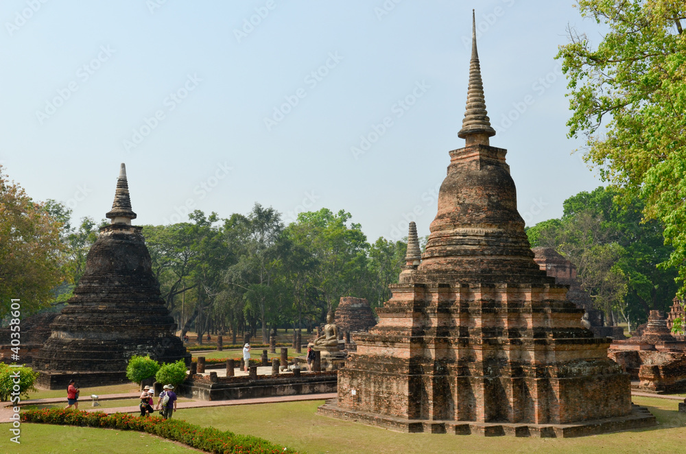 Fototapeta premium Promenade à Sukhothaï