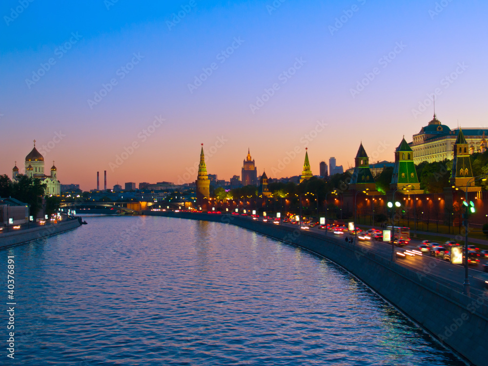 Obraz premium embankment of Moscow river, Moscow, Russia