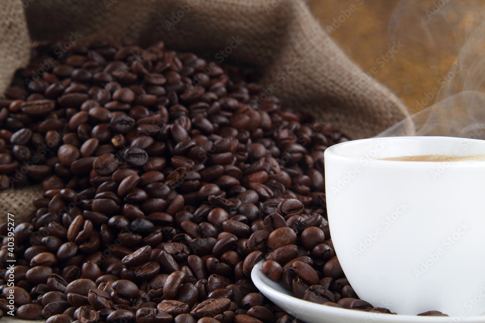 Fototapeta premium caffe espresso in tazzina