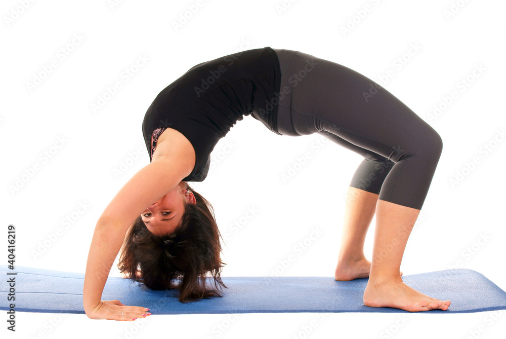 attractives sporty girl makes gymnastics