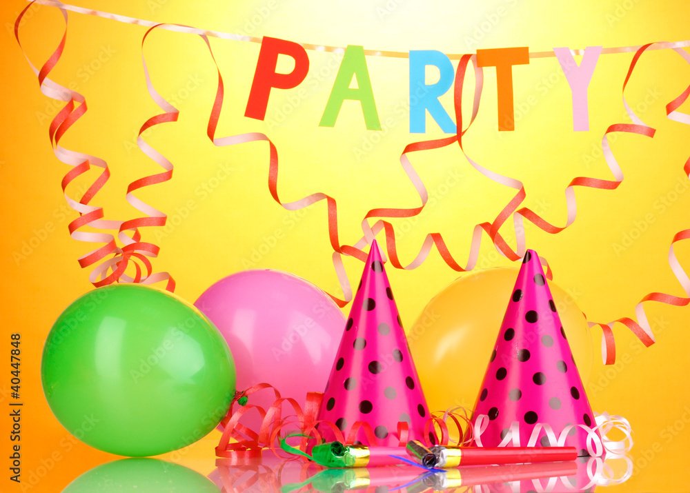 Obraz premium Party items on orange background