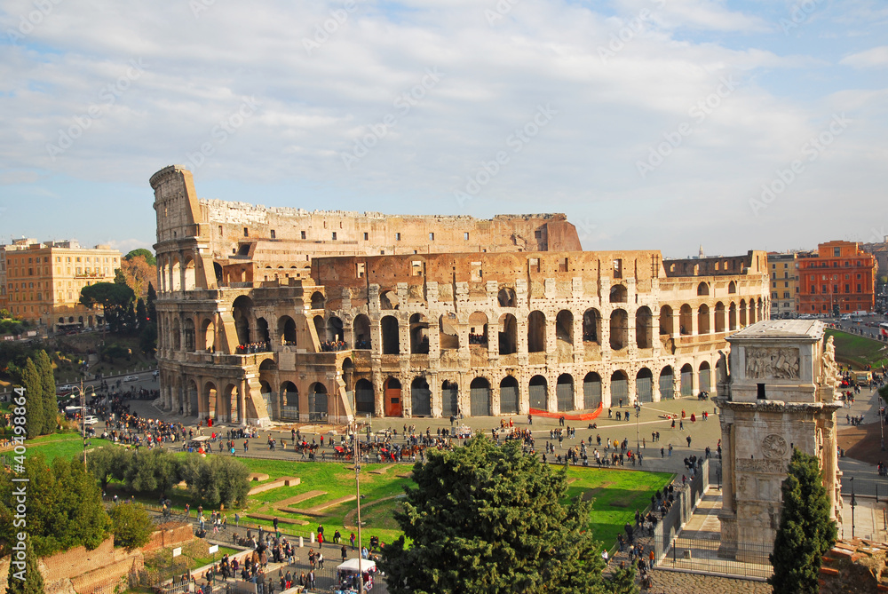 Fototapeta premium Rome, the Coliseum and the Arch of Constantine