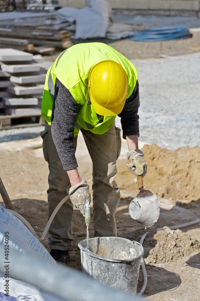 Bauarbeiter auf der Baustelle Bauarbeiter auf der Baustelle