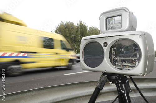 radar et caméra de vitesse