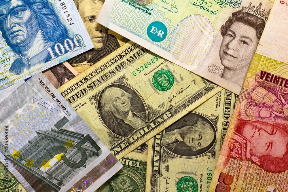 Obraz premium Banknotes from different countries in the world