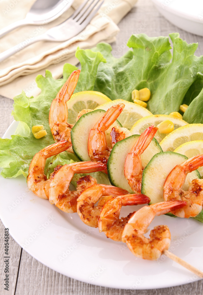 grilled shrimp on stick with salad grilled shrimp on stick with salad