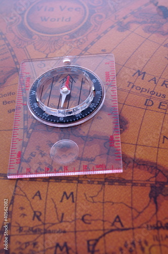 Kompas mapa świata
