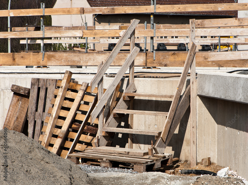 Holztreppe - provisorische Treppe aus Holz Holztreppe - provisorische Treppe aus Holz