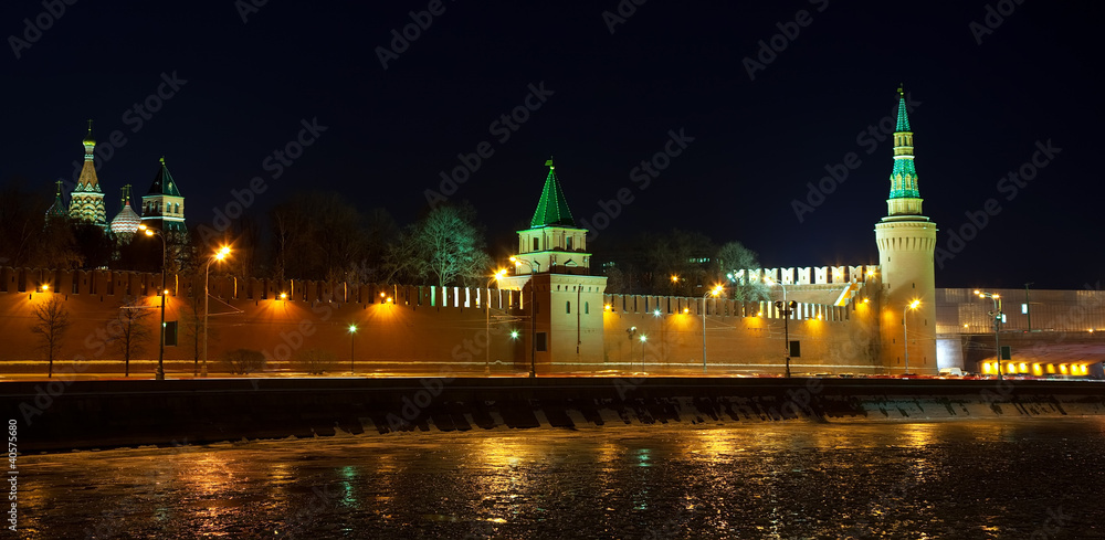 Obraz premium Moscow Kremlin in winter night
