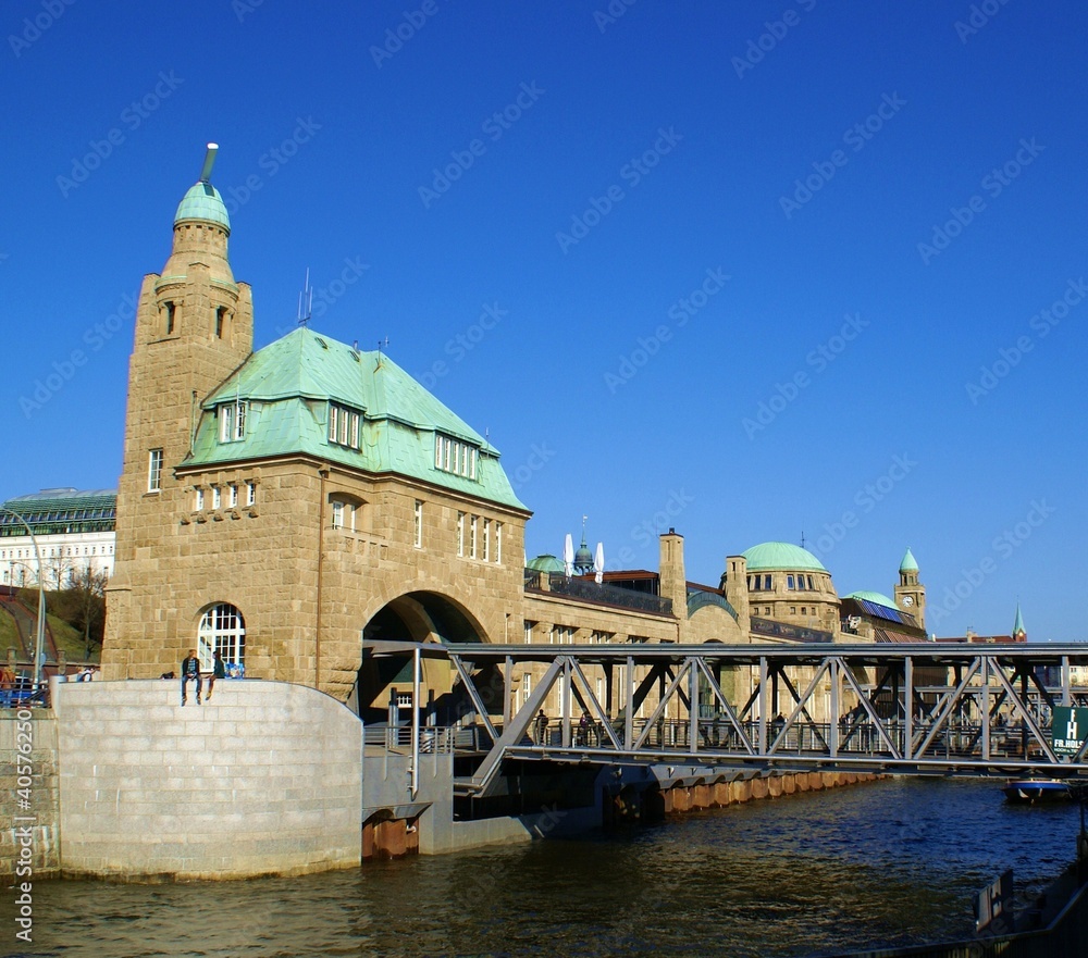 Hamburg - Landungsbrücken