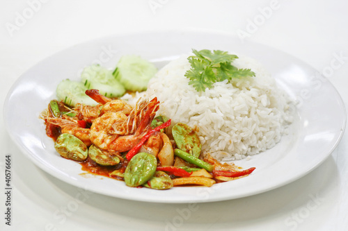 sator pad kung thai food