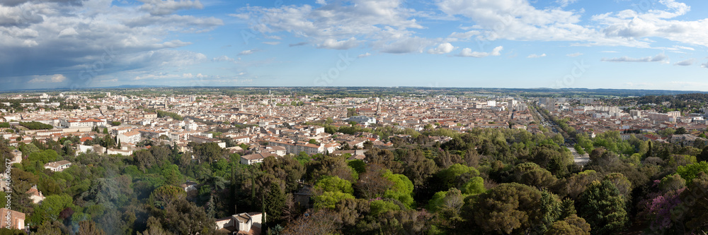 Panoramic view of the city of nimes in France