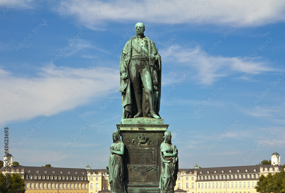 Obraz premium Großherzog-Karl-Friedrich-Denkmal