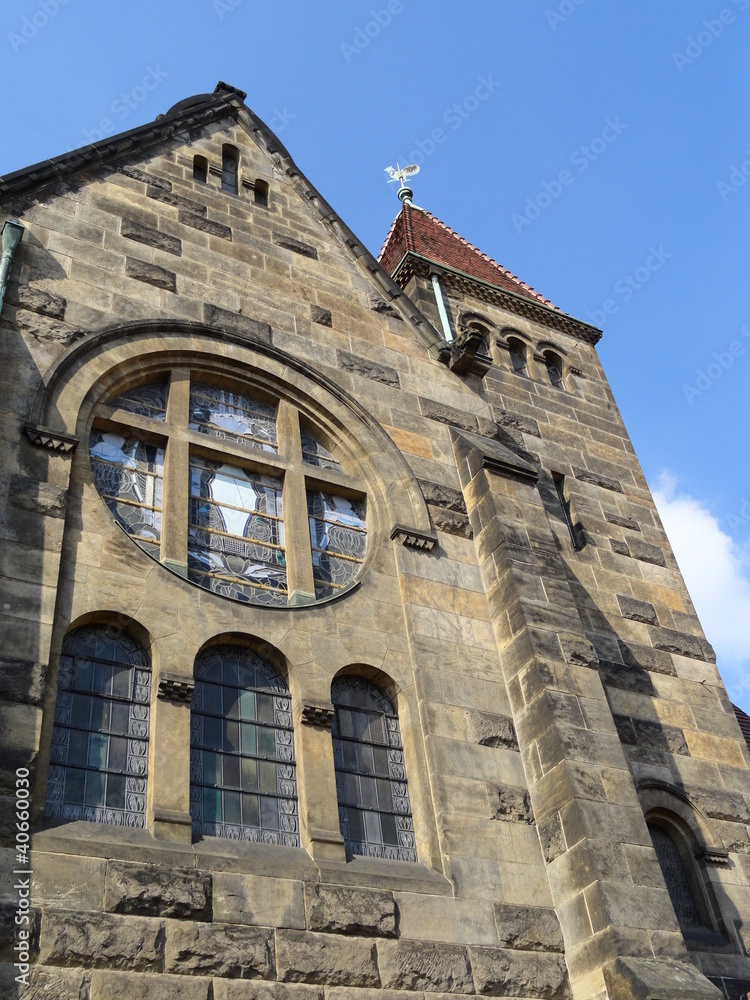 Schiff und Turm der Versöhnungskirche in Dresden