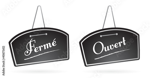 panneau, pancarte de restaurant : fermé, ouvert