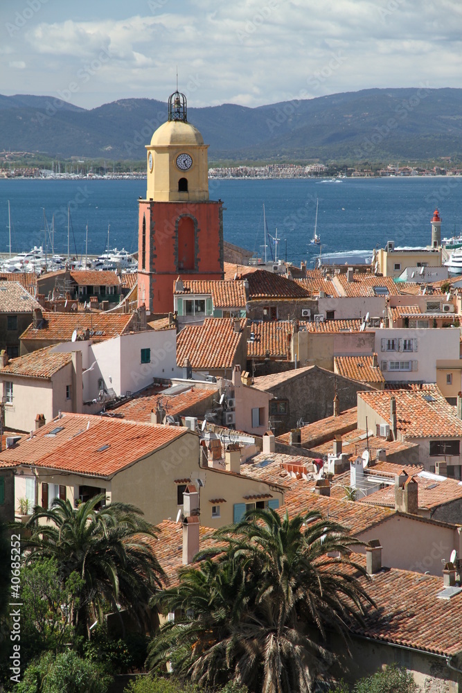 Fototapeta premium Über den Dächern von Saint-Tropez 2