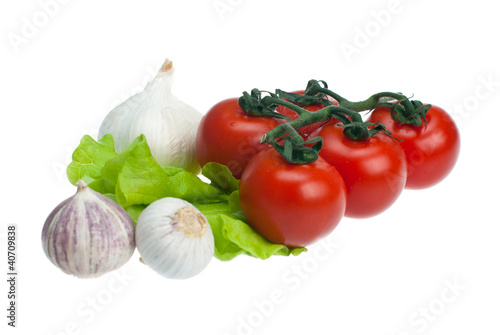 tomatoes, garlic, lettuce