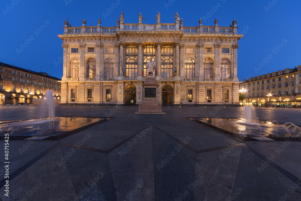 Palazzo Madama al tramonto, Torino, Piemonte (Italia) - 3