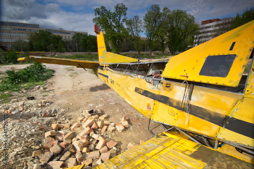 crashed plane photo